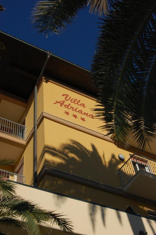 Hotel Villa Adriana Monterosso al Mare Bagian luar foto